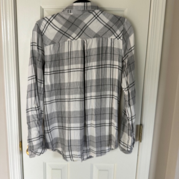 Altar'd State Long-Sleeve Plaid Grey and White Shirt Button-Down with Pocket EUC - Picture 5 of 10